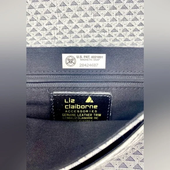 VINTAGE Liz Claiborne Purse - Picture 15 of 17